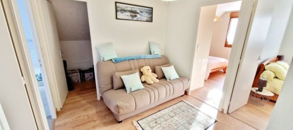 4 bedrooms House in Saint-Lo, France No. 192589 18