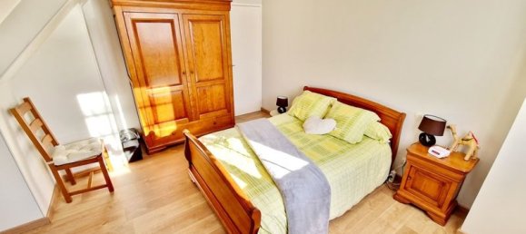 4 bedrooms House in Saint-Lo, France No. 192589 19