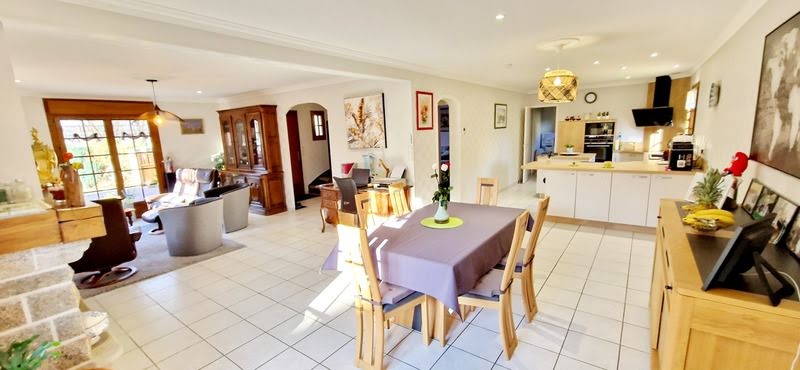 4 bedrooms House in Saint-Lo, France No. 192589