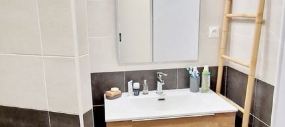 4 bedrooms House in Saint-Lo, France No. 192589 14