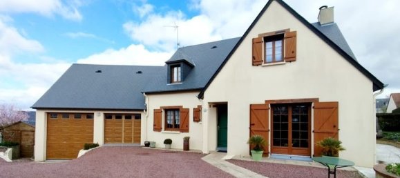 4 bedrooms House in Saint-Lo, France No. 192589 4