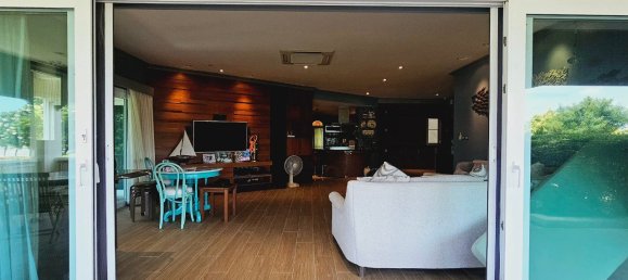 2 bedrooms Condo in Pattaya, Thailand No. 21662 21