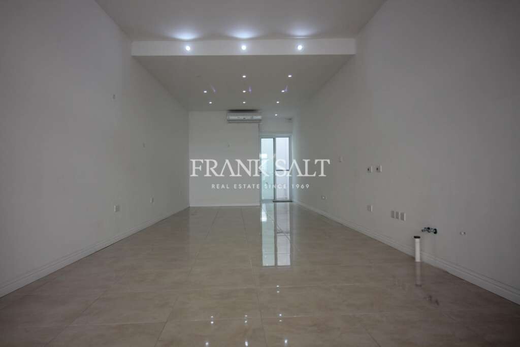 57m² Office in Saint Julian's, Malta No. 13569