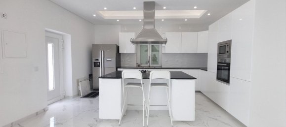 Дом с 5 спальнями в Портиман, Португалия № 186924 28