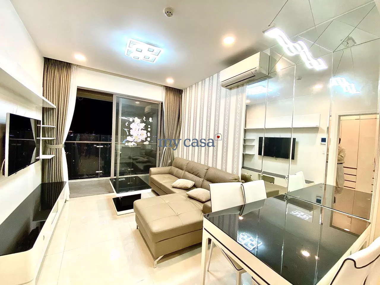 2 bedrooms Apartment in District 4, Vietnam No. 8500