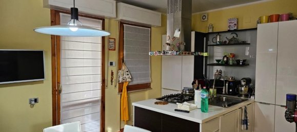 5 rooms House in San Giuliano Terme, Italy No. 85251 6