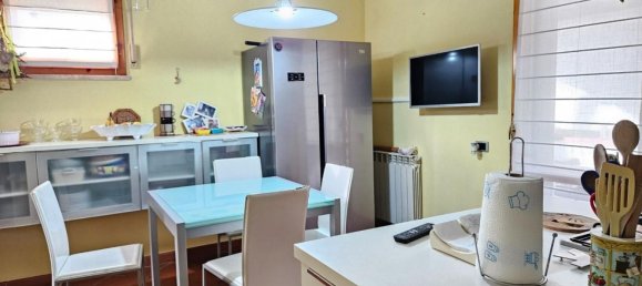 5 rooms House in San Giuliano Terme, Italy No. 85251 4
