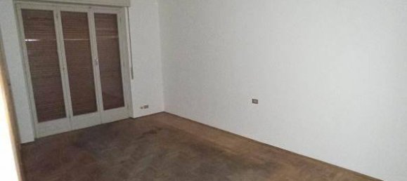 6 Schlafzimmer Wohnung in Varese, Italy, Nr. 283506 24