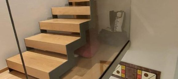 Дом с 7 комнатами в Капрая э Лимите, Италия № 17643 15