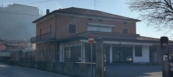 Casa de 10 habitaciónes en Capriolo, Italy No. 149642 21