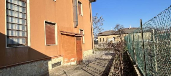 Casa de 10 habitaciónes en Capriolo, Italy No. 149642 14