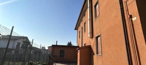 Casa de 10 habitaciónes en Capriolo, Italy No. 149642 13