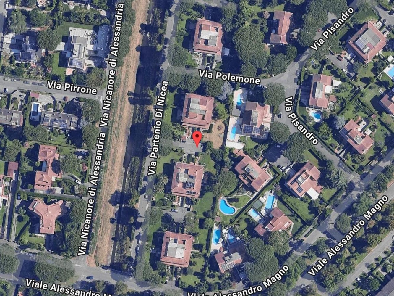 Дом с 4 спальнями в Рим, Италия № 377741