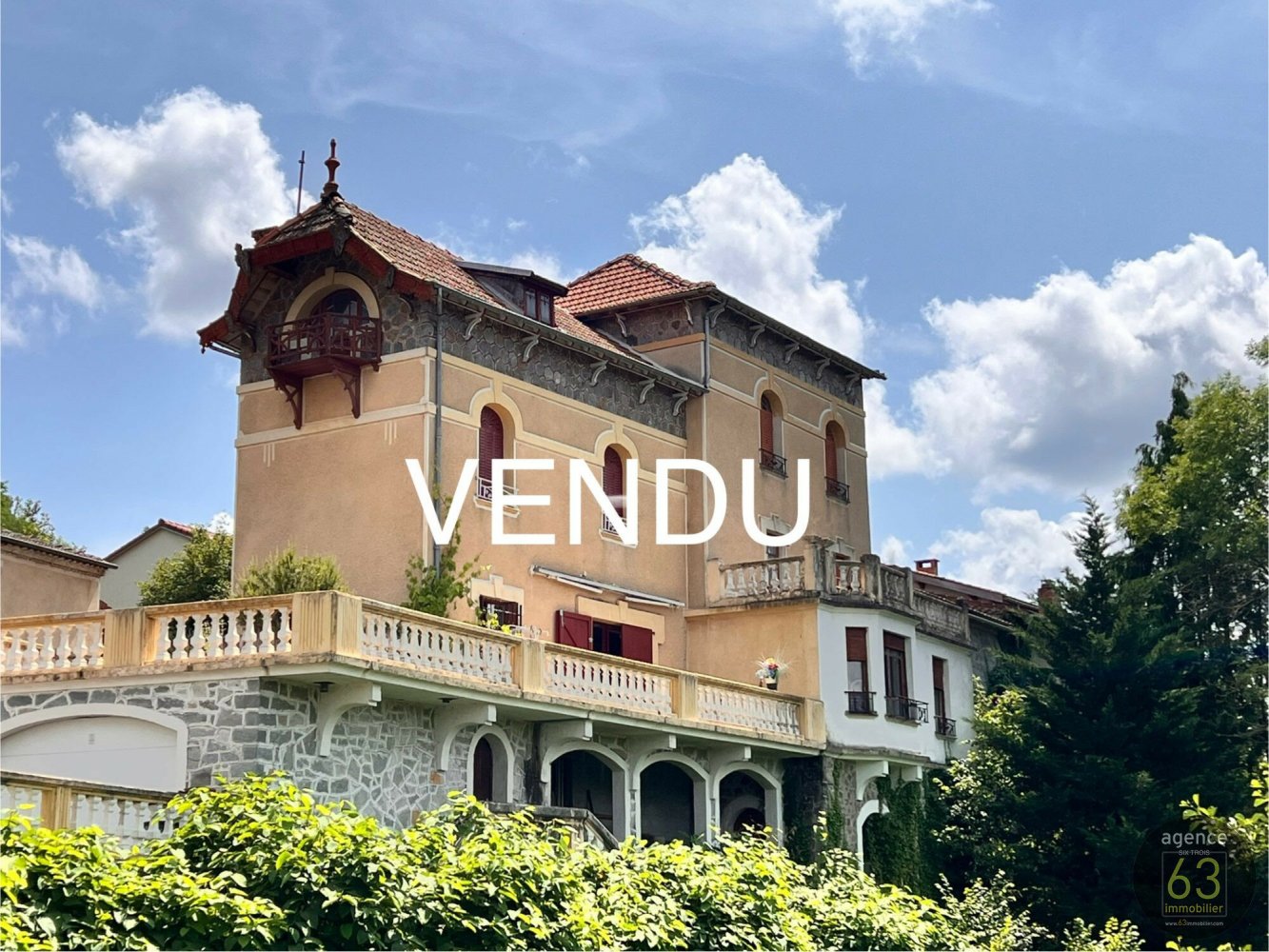 Casa T3 em Saint-Dier-d'Auvergne, France N.º 196181