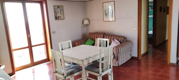 5 rooms Penthouse in Catania, Italy No. 108013 8