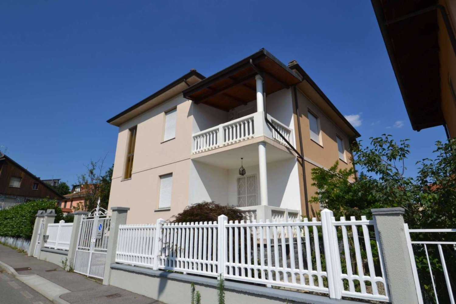 2 bedrooms Apartment in Grugliasco, Italy No. 305384