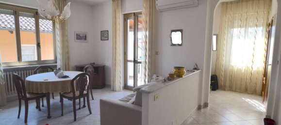 2 bedrooms Apartment in Grugliasco, Italy No. 305384 4
