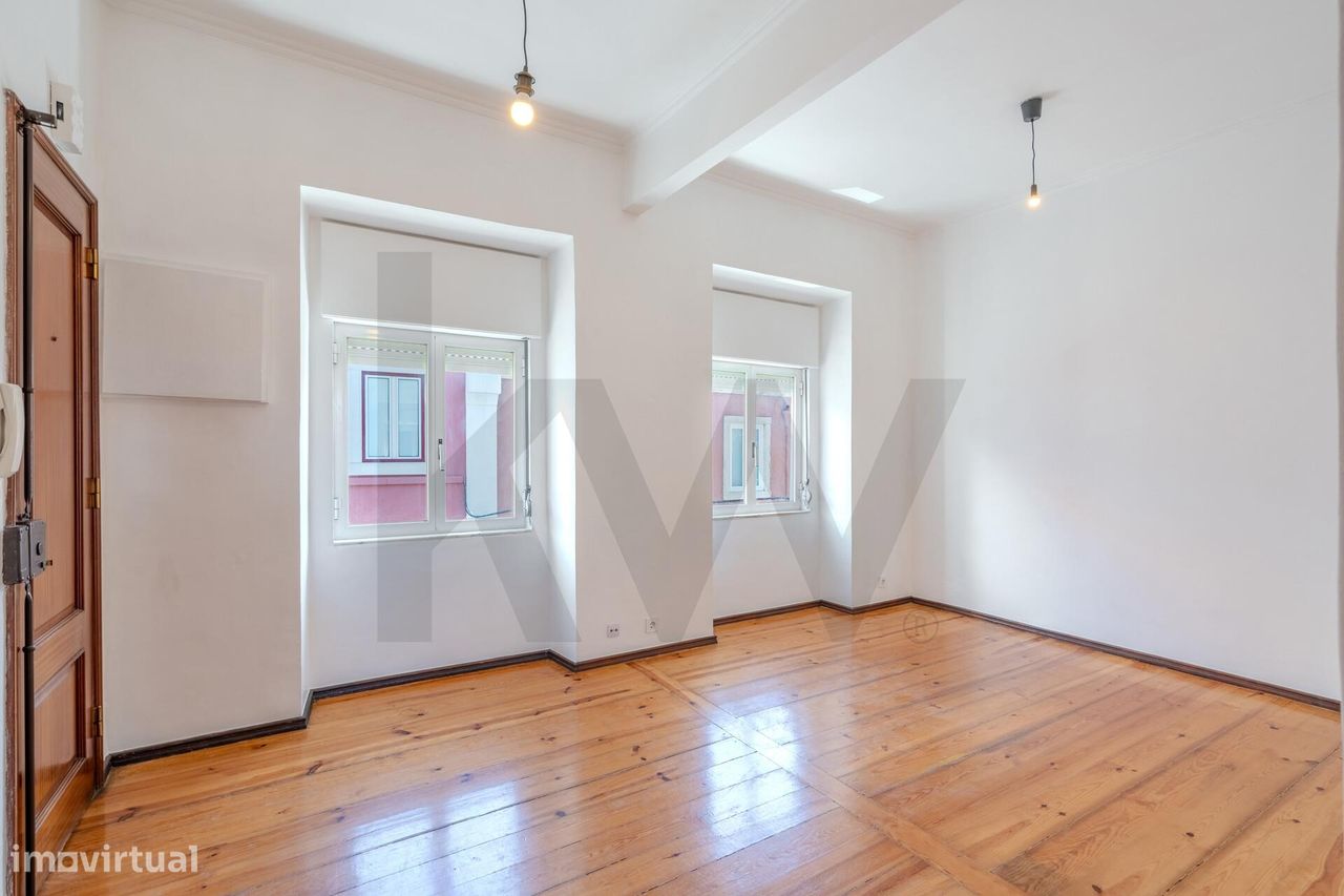 Propiedad comercial de 1 dormitorio en Lisbon, Portugal No. 329722