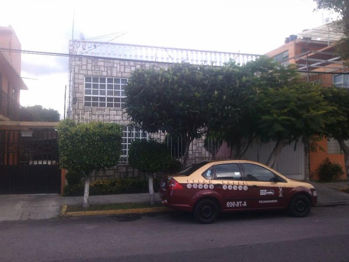 Casa de 5 dormitorios en Tlalnepantla, Mexico No. 220940
