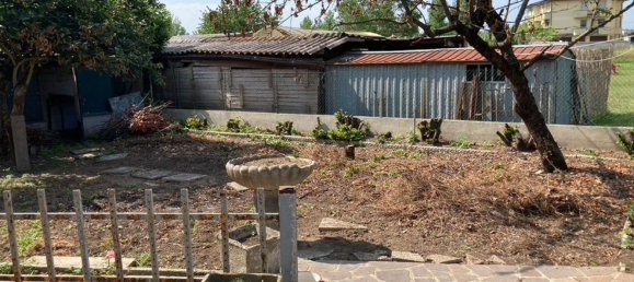 2 rooms House in Miradolo Terme, Italy No. 13407 5