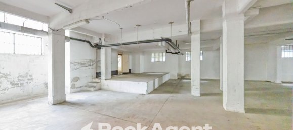 809m² Commercial property in Genoa, Italy No. 12779 15