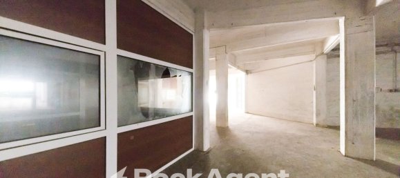 809m² Commercial property in Genoa, Italy No. 12779 27