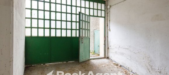 809m² Commercial property in Genoa, Italy No. 12779 25