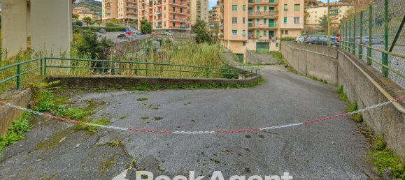 809m² Commercial property in Genoa, Italy No. 12779 2