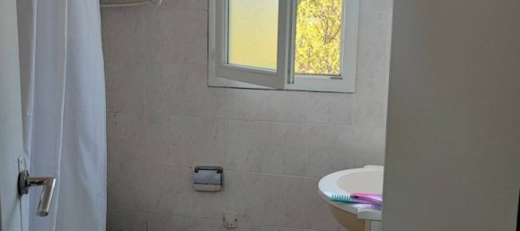 2 bedrooms Apartment in Toulon, France No. 331470 4