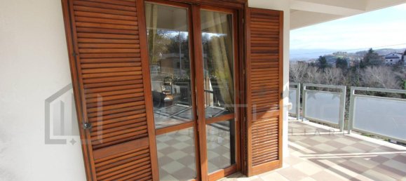 7 rooms Apartment in Cosenza, Italy No. 144888 7