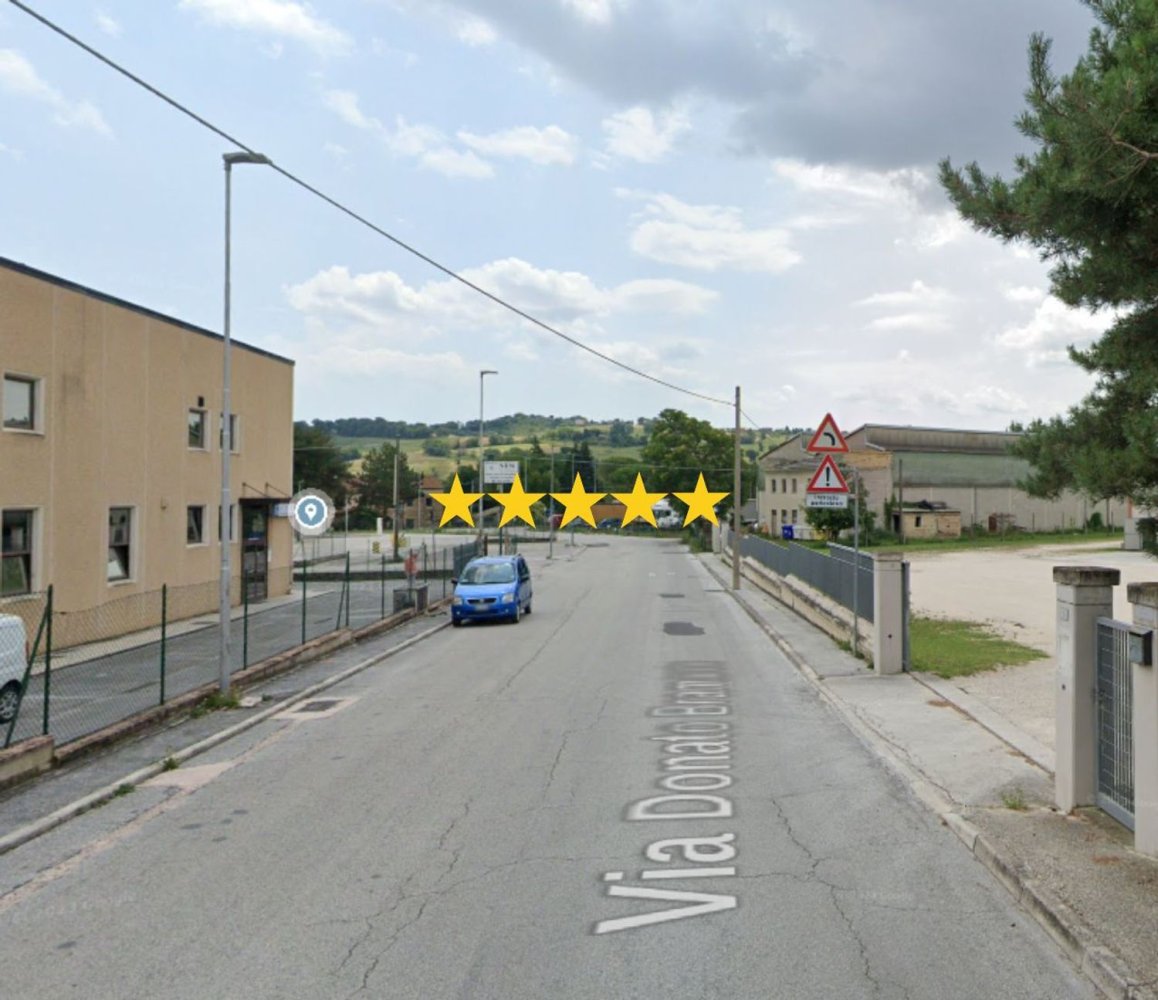 7 rooms Apartment in Treia, Italy No. 95220