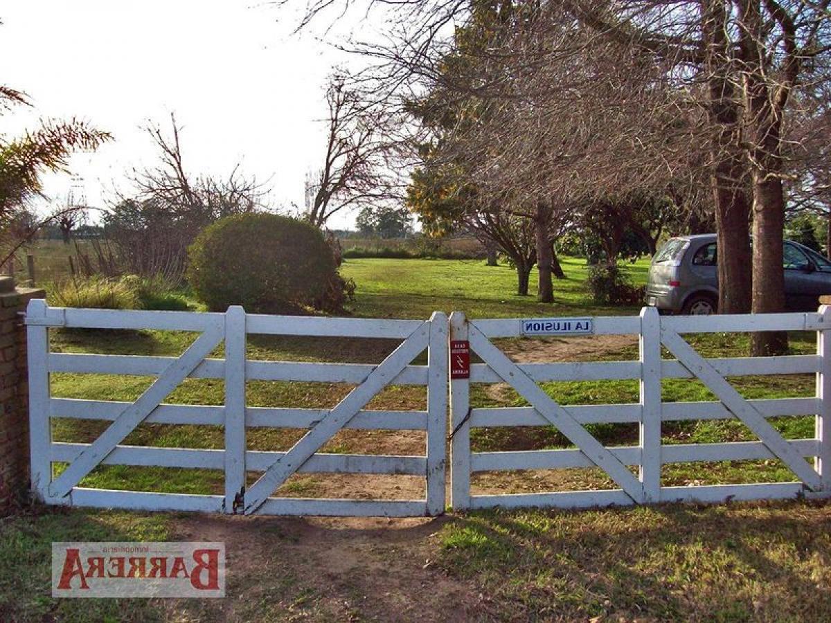 2 bedrooms House in Zarate, Argentina No. 21808