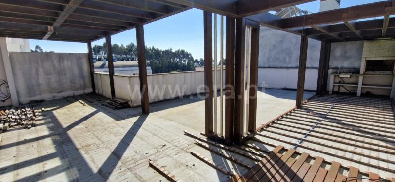 4 bedrooms Duplex in Silvalde, Portugal No. 244679