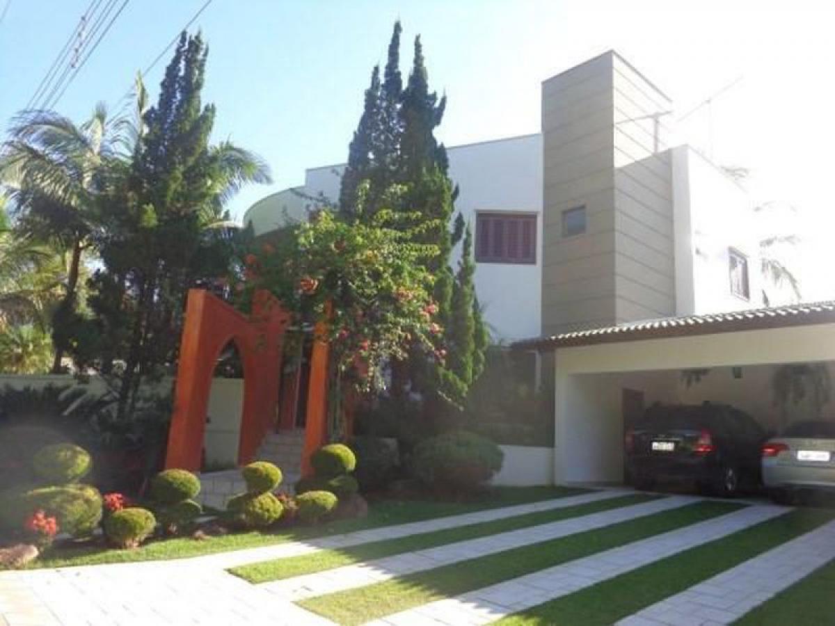 Casa de 3 dormitorios en Sao Paulo, Brazil No. 587158