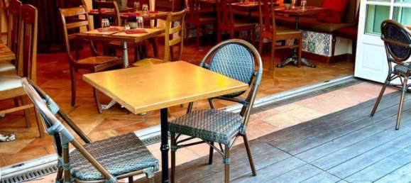 75m² Commercial property in La Garde-Freinet, France No. 353220 2