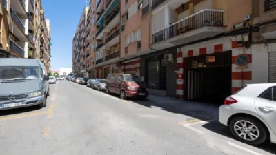  مرآب في Granada, Spain 16متر مربع رقم 175291