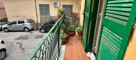 3-salle Appartement à Pozzuoli, Italy No. 181569 4