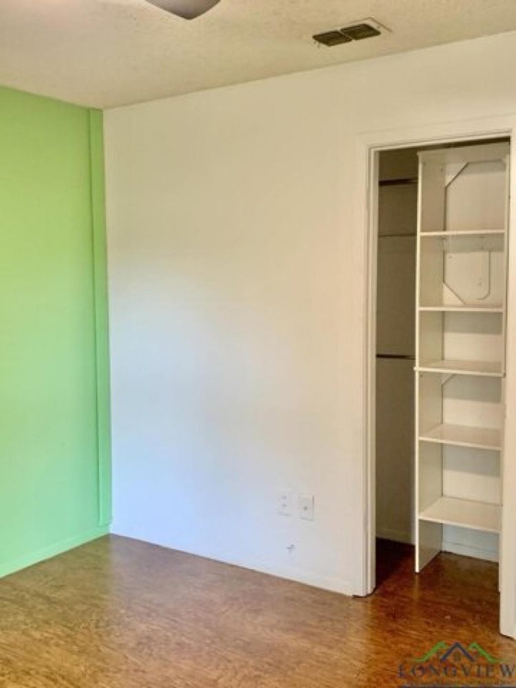 3 bedrooms House in Longview, USA No. 386145