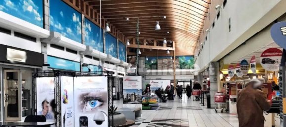 85m² Commercial property in Bologna, Italy No. 317032 3