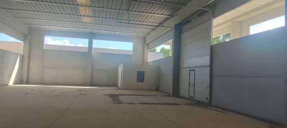 Склад с 5 комнатами в Сабаудия, Италия № 47733 11