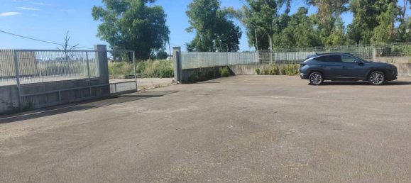 Склад с 5 комнатами в Сабаудия, Италия № 47733 33