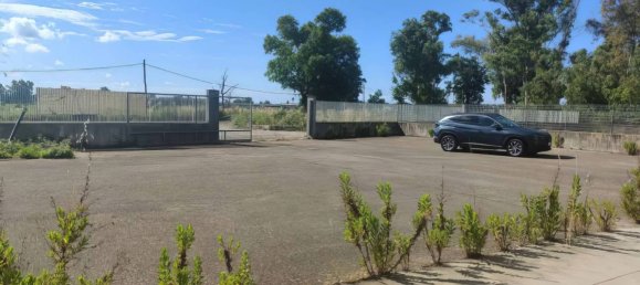 Склад с 5 комнатами в Сабаудия, Италия № 47733 32