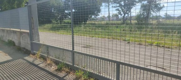 Склад с 5 комнатами в Сабаудия, Италия № 47733 36