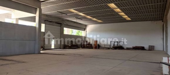 Склад с 5 комнатами в Сабаудия, Италия № 47733 5