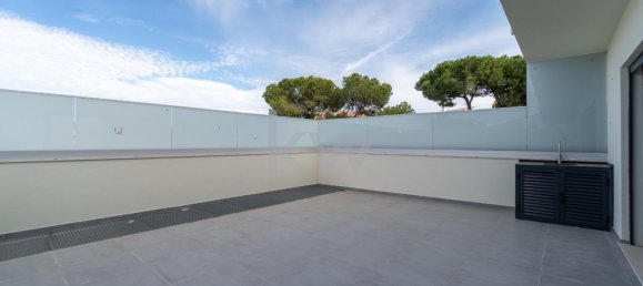 3 chambres Maison de ville à Faro, Portugal No. 107033 7