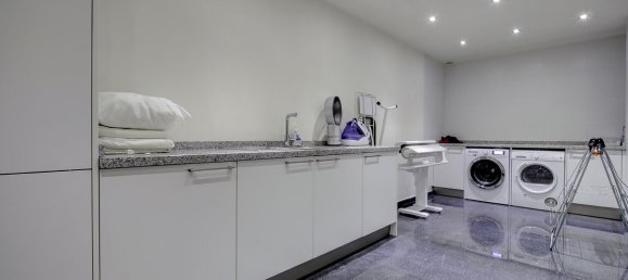 5 bedrooms Villa in Marbella, Spain No. 87404 35