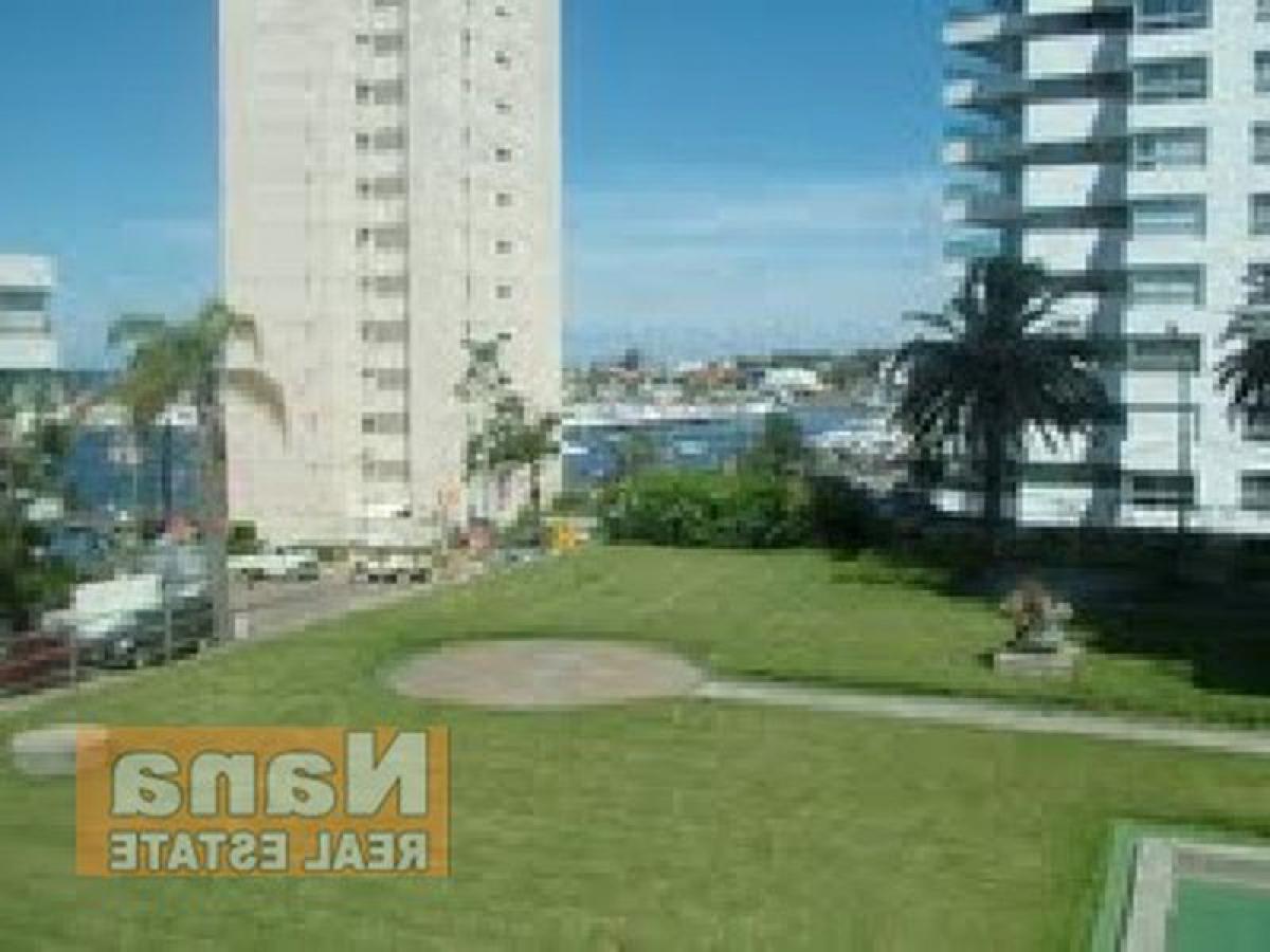 2 bedrooms Apartment in Maldonado, Uruguay No. 4042
