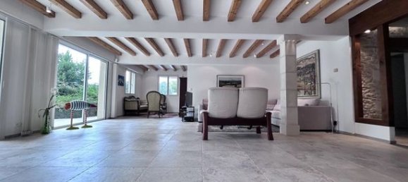 5 bedrooms Villa in Beaune, France No. 278959 15