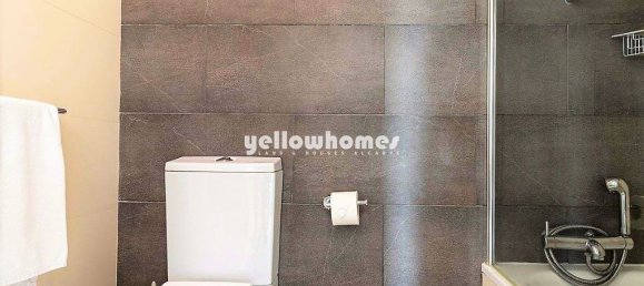 1 غرف نوم بانتهاوس في Alvor, Portugal رقم 9825 7