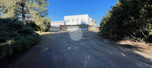 5 rooms Warehouse in Cerano, Italy No. 137067 28